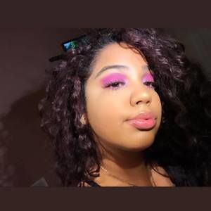 Meet your Posher, Jamilka